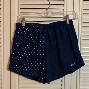 Never worn Nike tempo run shorts